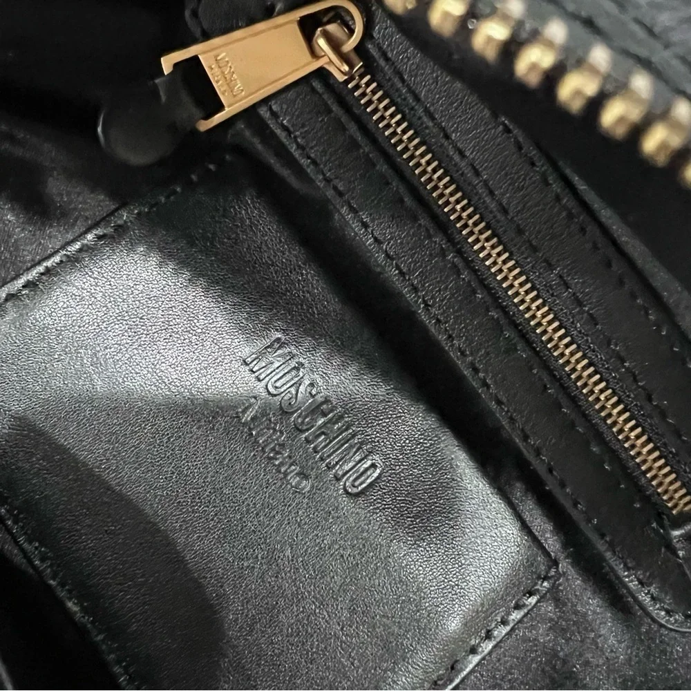 Moschino Milano Logo Small Backpack - Picture 10 of 14